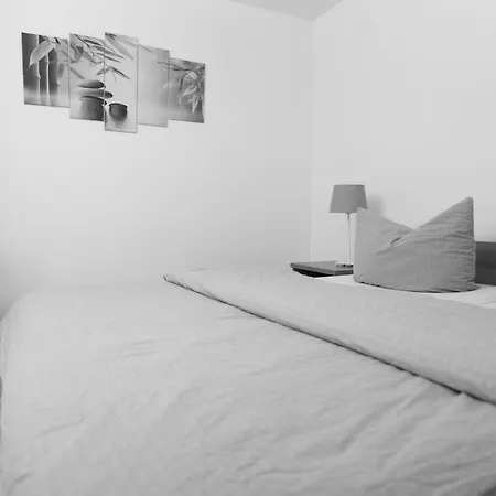 Gastehaus La Mula Pensjonat Treis-Karden